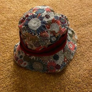 Pistol bucket hat